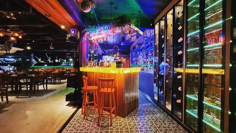 Deck20 - Chopp e Cozinha
