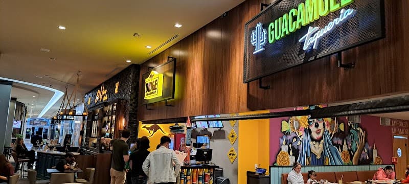 Poke To Wok - Água Verde