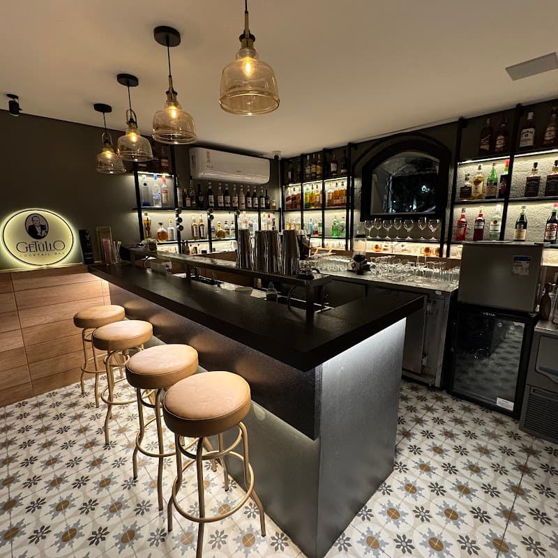 Los Troncos Parrilla Uruguaya & Getúlio – Bar Secreto