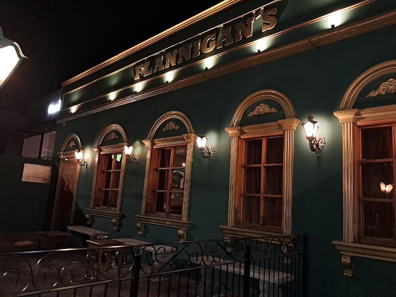 Flannigan's Irish Pub