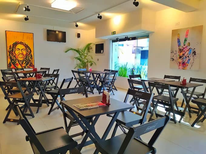 PLAY Cozinha Musica Bar