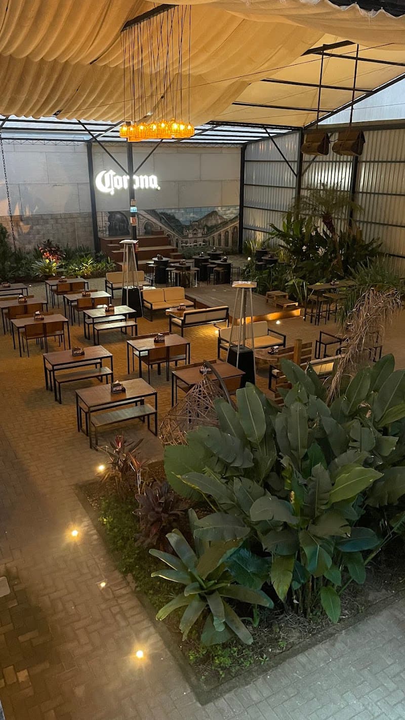 Kari'oka Lounge