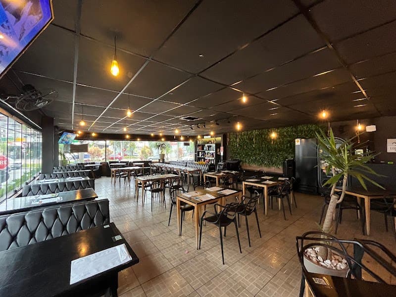 Lounge Bar