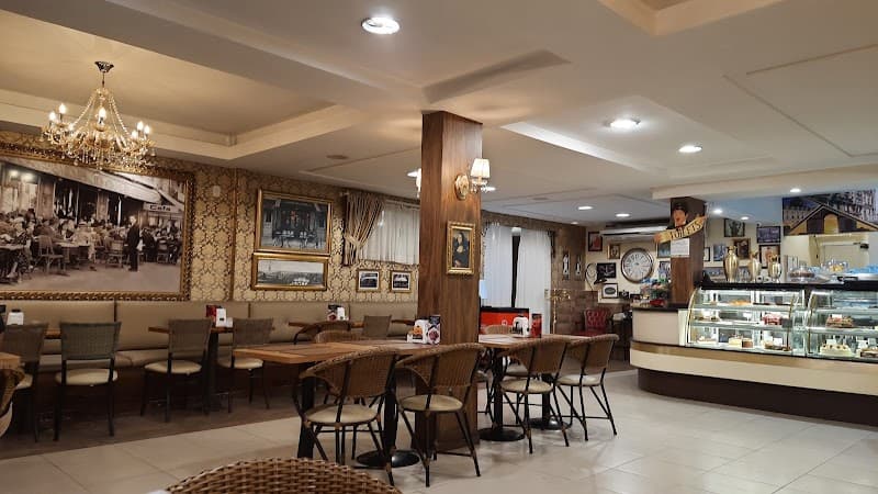 Café Paris