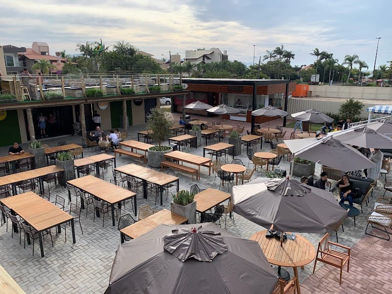 Open Lounge - Jurere In