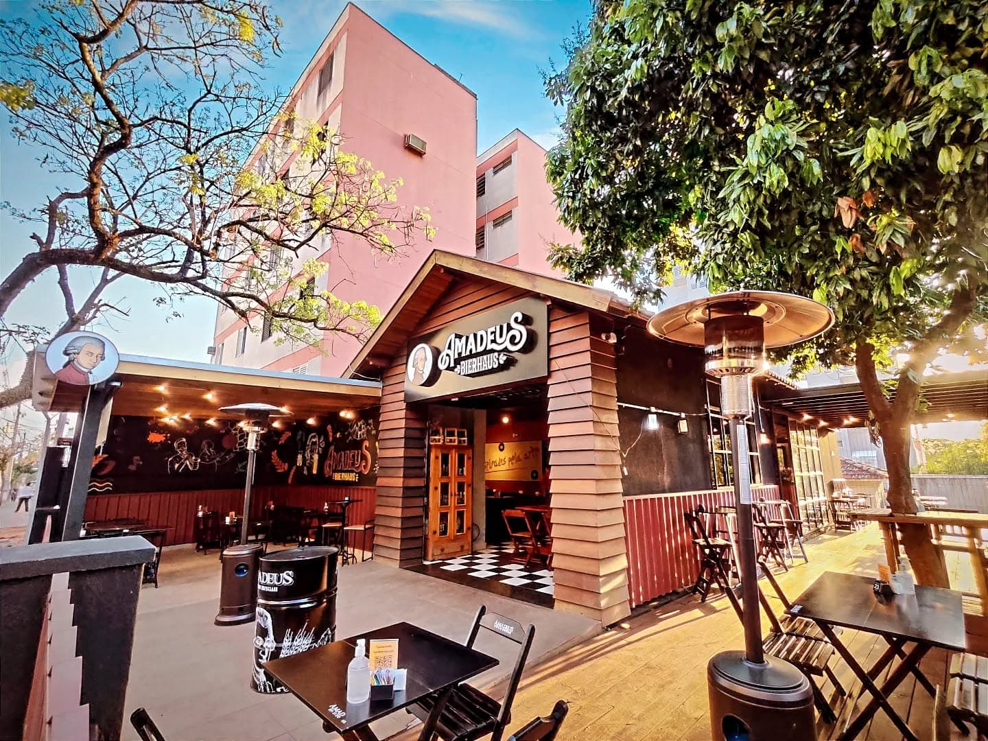 Amadeus Bierhaus Paranaguá