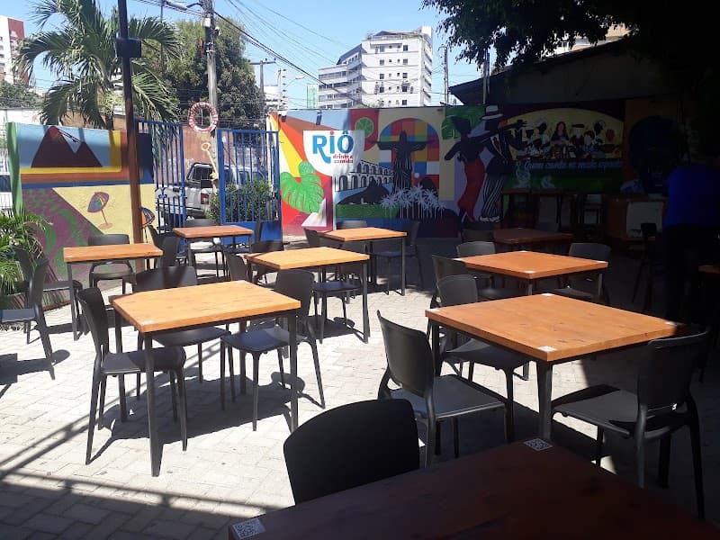 Riô - drinks & comida