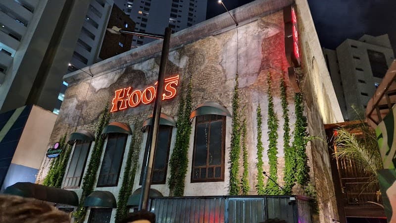 Hoots Gastropub