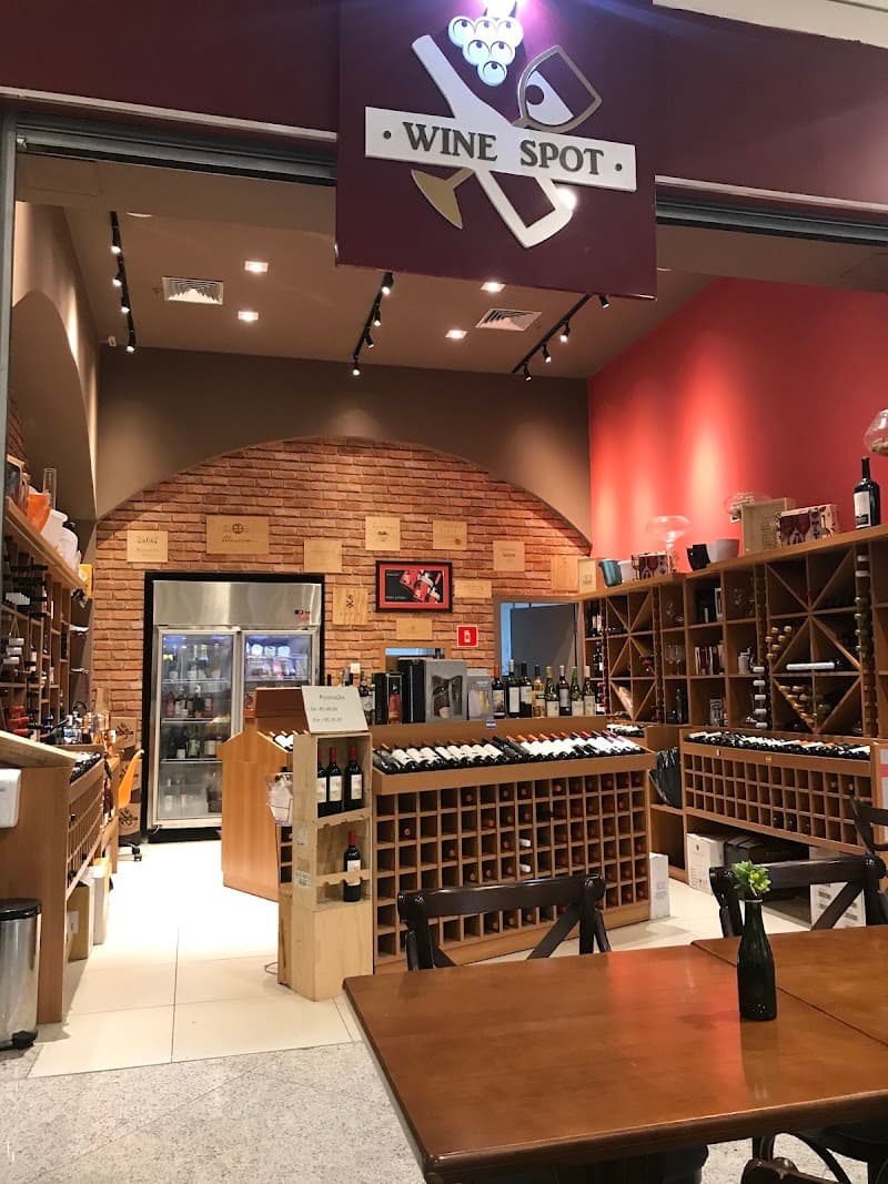 Vinhos ES - Wine Spot Adega