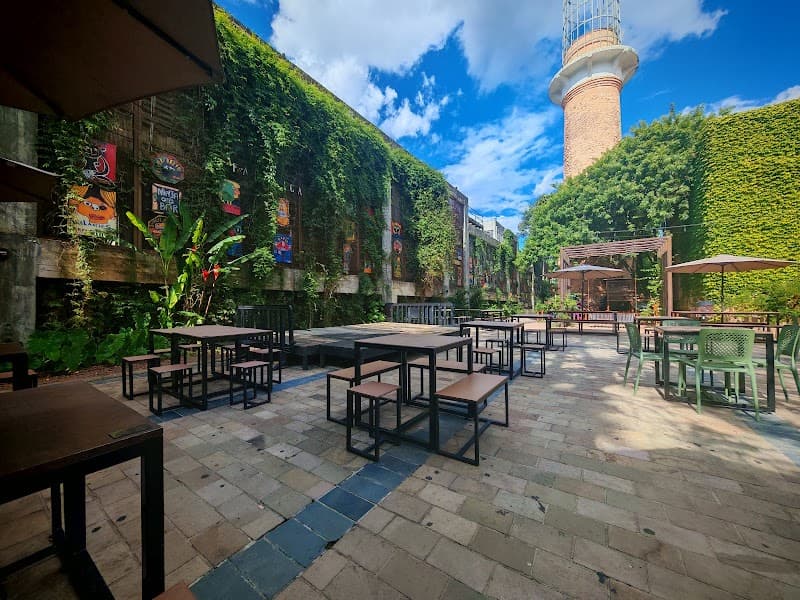 Fabbrica - Complexo gastronômico e cultural.