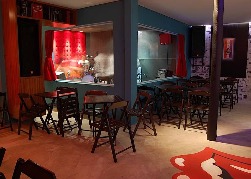STUDIO ROCK CAFE